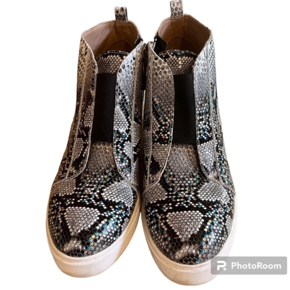 Linea Paolo Leather Felicia III Wedge Sneakers Sz-6.5